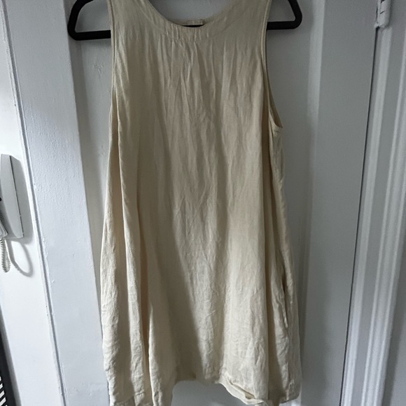 J. Crew Linen Button-back Shift Dress - Picture 4 of 6